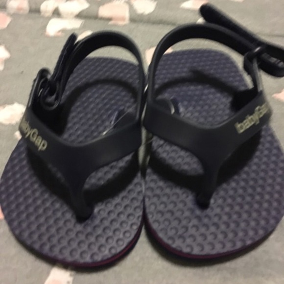 gap baby boy sandals